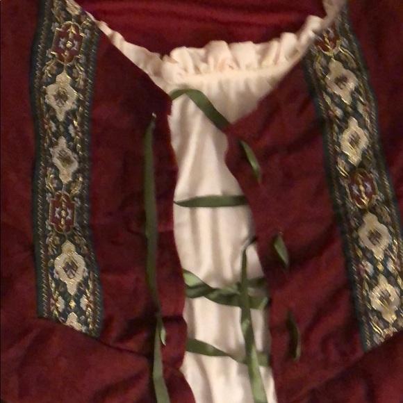 Maid Marian costumes - Picture 5 of 8